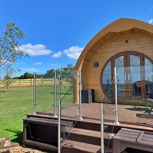 Finest Retreats - Deep Dale York
