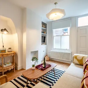 17 Trinity Lane York